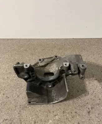 Audi A8 S8 D4 4H Fuel pump bracket 057130147AF