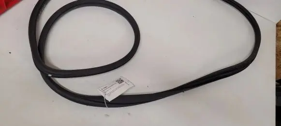 Front door rubber seal