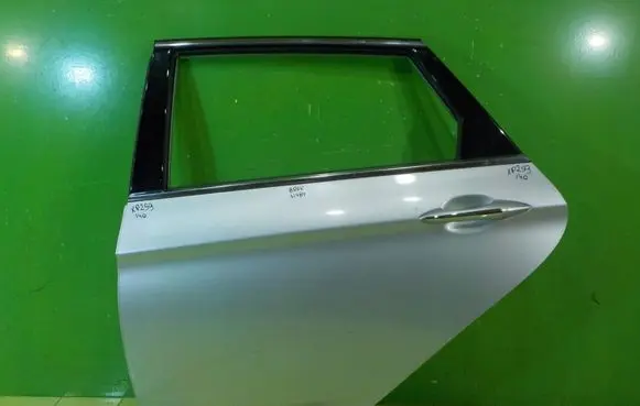 Hyundai i40 Rear door XP259