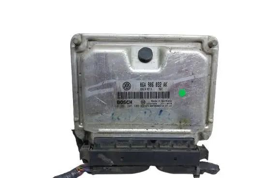 Volkswagen Sharan Engine control unit/module 06A906032AK 0261206600