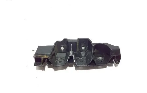 Front bumper mounting bracket