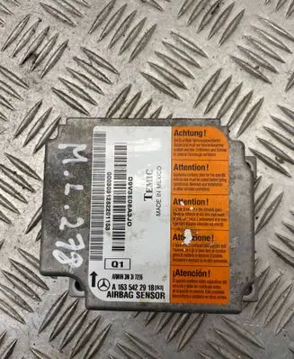 Mercedes-Benz ML W163 Airbag control unit/module A1635422918