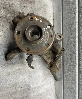 Audi A3 S3 8P Front wheel hub