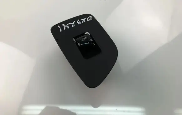 Volvo XC90 Electric window control switch 31376458