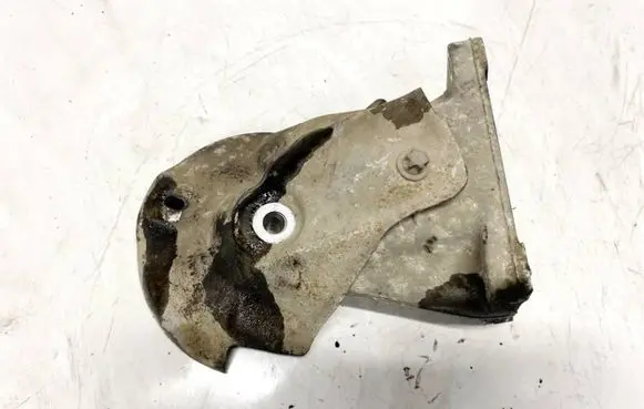 Mercedes-Benz C W202 Engine mounting bracket 6042230004
