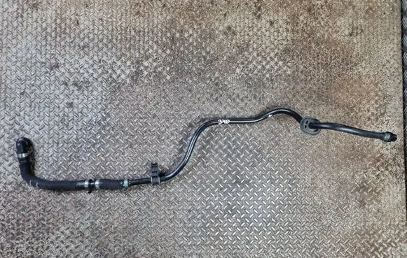 Engine coolant pipe/hose