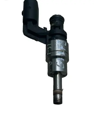 Volkswagen Golf V Fuel injector 0261500016