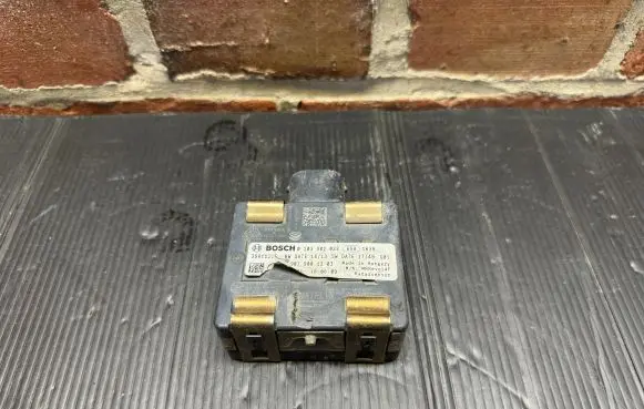 Mercedes-Benz Sprinter W907 W910 Distronic sensor radar A9079001303 0203302033 39R14215