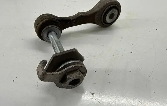 Alfa Romeo Stelvio Rear anti-roll bar/stabilizer link K206802