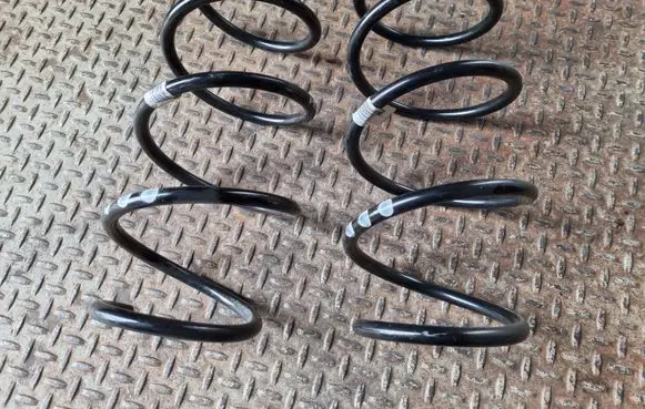 Mercedes-Benz A W176 Front coil spring