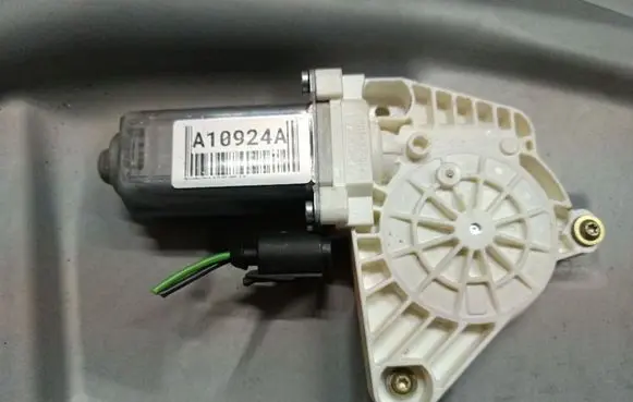 Front door window regulator motor
