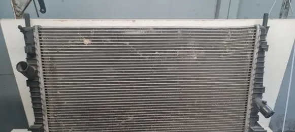 Ford Focus Coolant radiator 3M5H8005RK