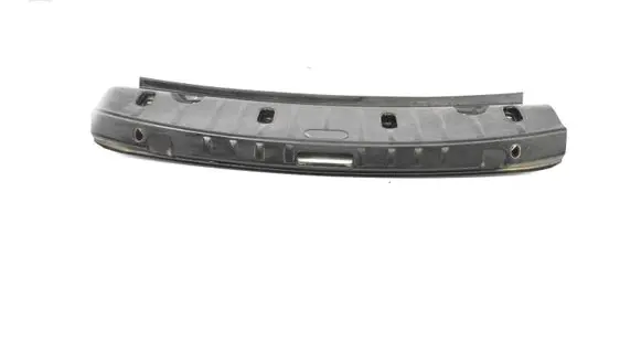 Trunk/boot sill cover protection