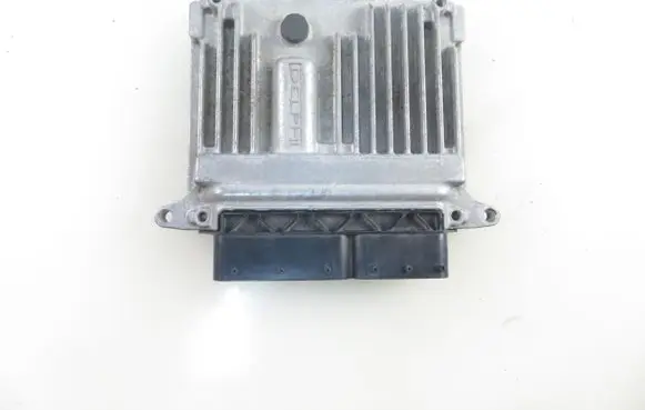 Mercedes-Benz C W204 Engine control unit/module 0054467140 6461503334 R0412C073A