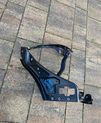 Mercedes-Benz E C207 W207 Headlight part A2076201900 001AK17513