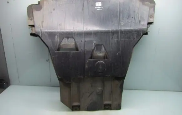 Renault Scenic III - Grand scenic III Engine splash shield/under tray