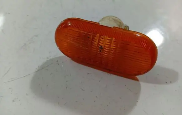 Renault Thalia I Front fender indicator light 