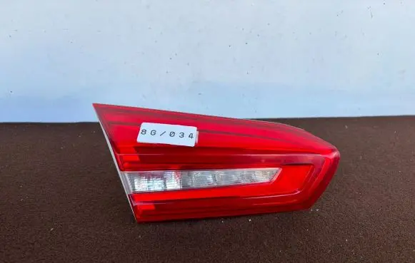 Ford Focus Rear/tail lights JX7B-13A603-DA