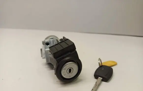 Ford Focus Ignition lock 3M513F880AD