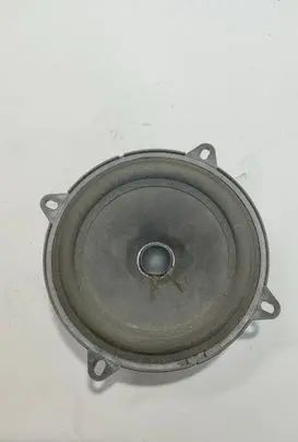 Dacia Duster Rear door speaker 
