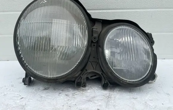 Mercedes-Benz E W210 Headlight/headlamp