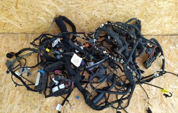Seat Ibiza IV (6J,6P) EUR ISO radio connector WIAZKA12