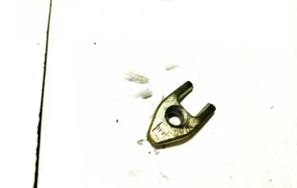 Nissan Qashqai Fuel Injector clamp holder