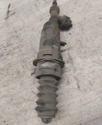 Peugeot 406 Clutch master cylinder