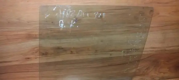Mazda 323 Rear door window glass