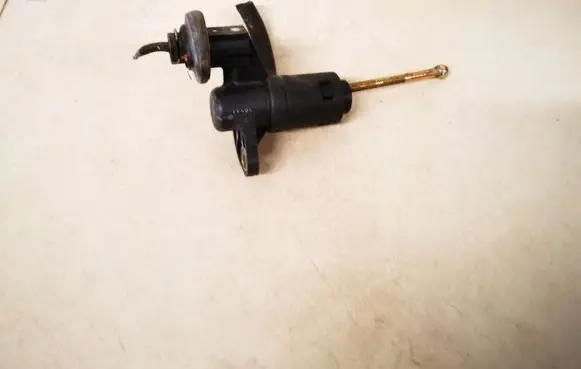 Audi A4 S4 B6 8E 8H Clutch master cylinder 8e1721401