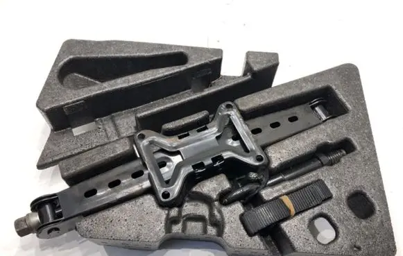 Ford S-MAX Other under body part EM2BR16G040AB