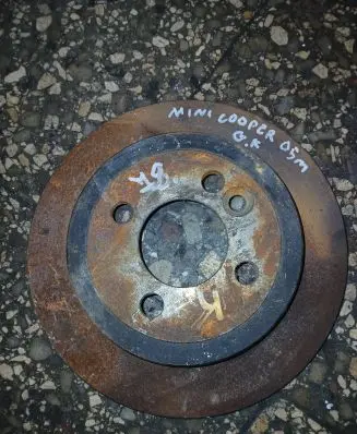 Mini One - Cooper R50 - 53 Rear brake disc