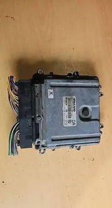Volvo XC90 Engine control unit/module 31272463AA 1039S18372 0281012103