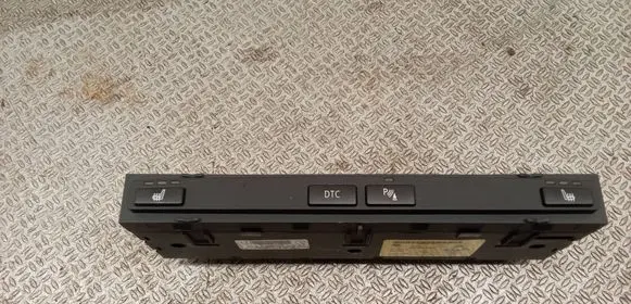 BMW 5 E60 E61 Seat heating switch 6985750