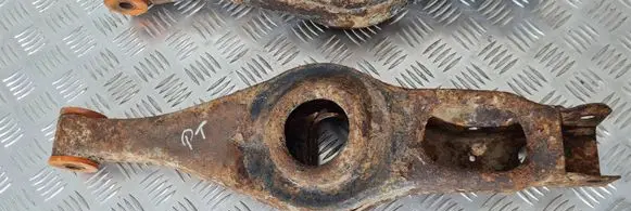 Mitsubishi Pajero Rear control arm