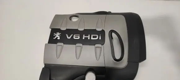 Peugeot 607 Engine cover (trim) F09702171000 965231878000 F0930449000