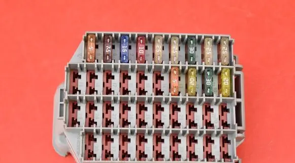 Volvo V70 Fuse box set 9162439