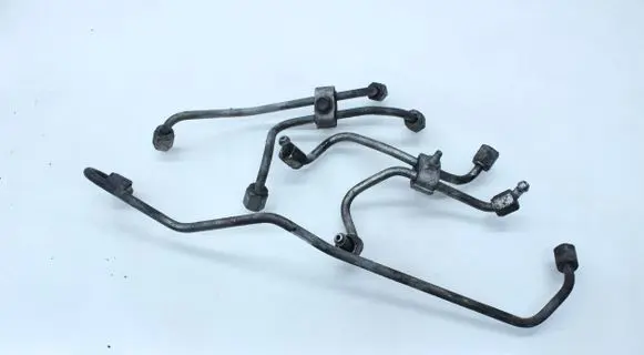 Toyota Corolla Verso AR10 Fuel injector supply line/pipe 