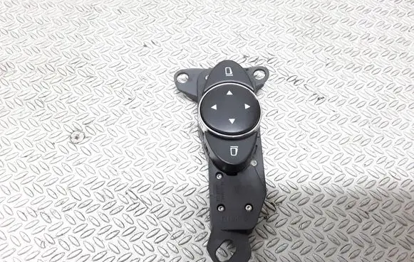 Mercedes-Benz E W211 Wing mirror switch 2118215779