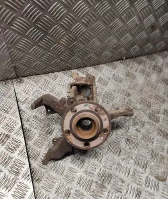 Skoda Fabia Mk1 (6Y) Front wheel hub