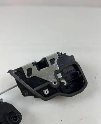 BMW 4 F36 Gran coupe Rear door lock A053702 7202150