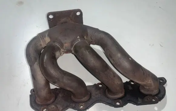 Skoda Fabia Mk1 (6Y) Exhaust manifold
