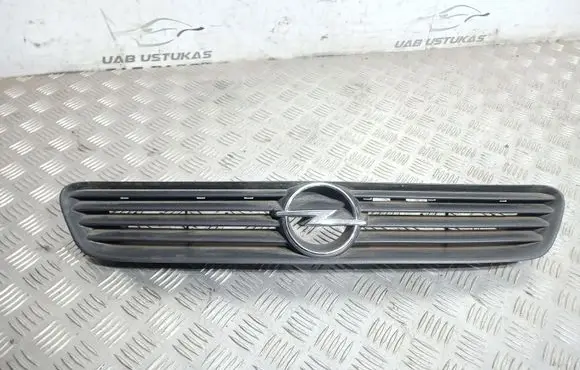 Opel Astra G Front bumper upper radiator grill 90588120