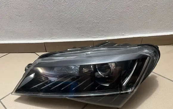 Skoda Superb B8 (3V) Headlight/headlamp 3V1941015B
