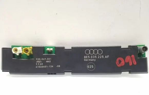 Seat Exeo (3R) Aerial antenna amplifier 8E5035225AF 920069001