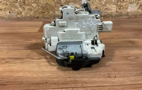 Audi A4 S4 B7 8E 8H Rear door lock 8E0839016AA