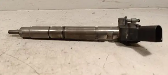 Audi Q7 4M Fuel injector 0445117067 059130277ED