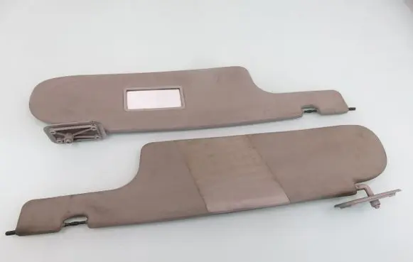 Sun visor clip/hook/bracket