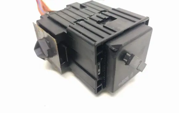 BMW 5 E60 E61 Other relay 6939890 18916 13597