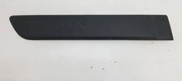 Renault Twingo III Rear door trim (molding) 828201148R